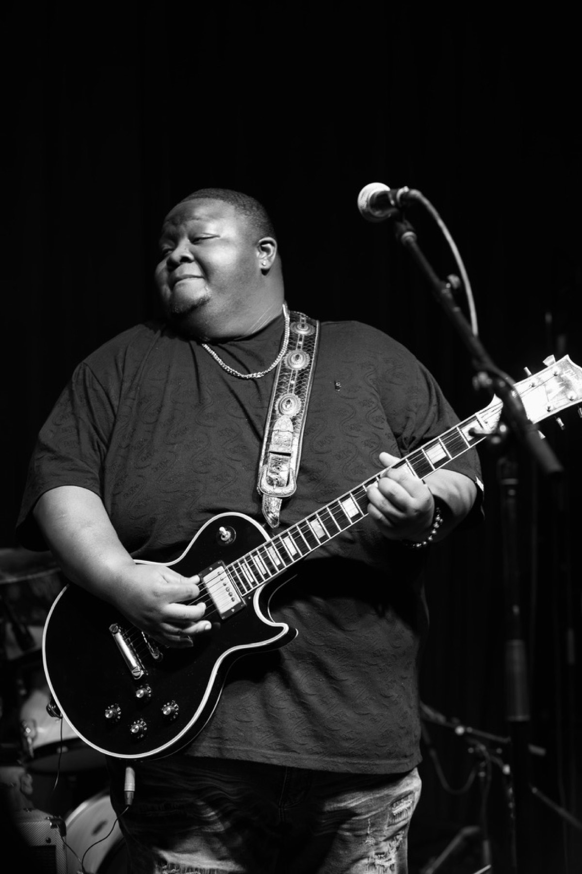 Christone Kingfish Ingram mid solo